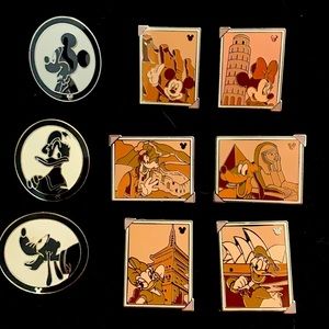Disney Pin, Hidden Mickey, Rare, Full set Postcards